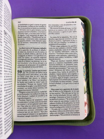 Sagrada biblia de américa colección estuche verde claro/flores by Biblia de América