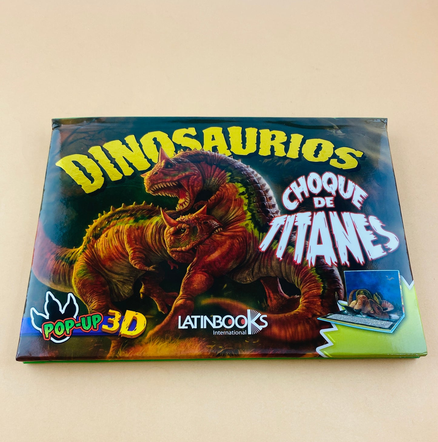 Dinosaurios choque de titanes en 3D