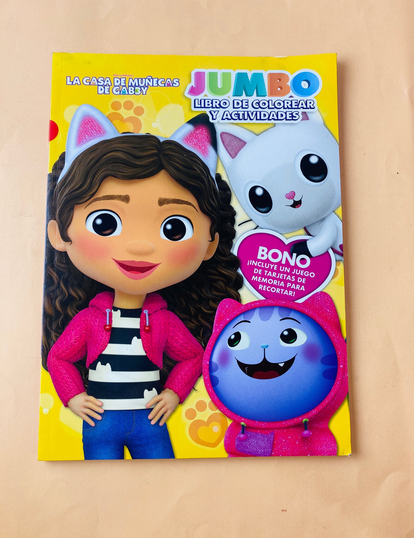 La casa de muñecas de Gabby jumbo libro para colorear y actividades