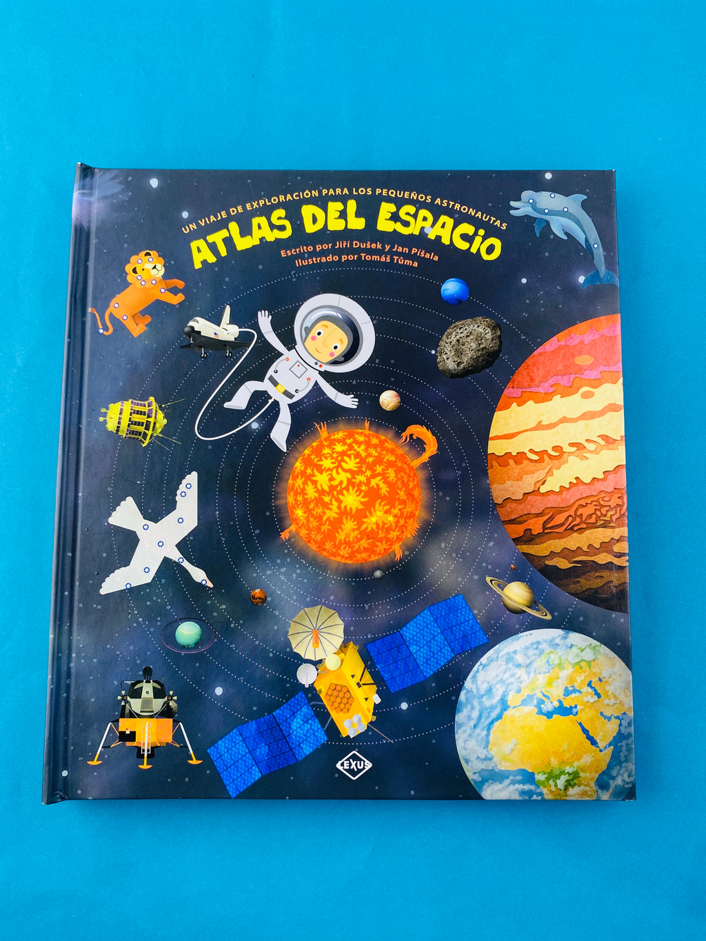 Atlas del espacio para niños by Jiri Dusek Y Yan pisala