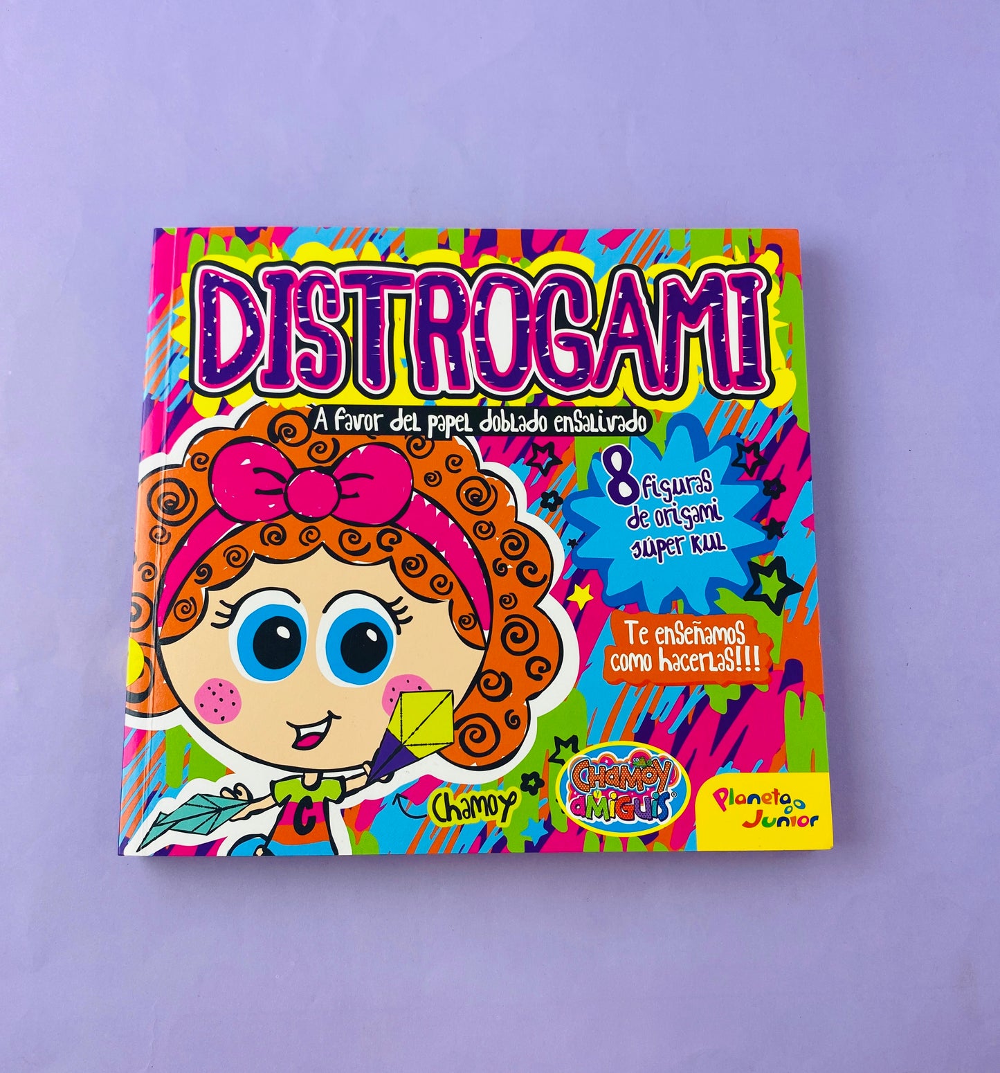 Distrogami a favor del papel doblado ensalivado