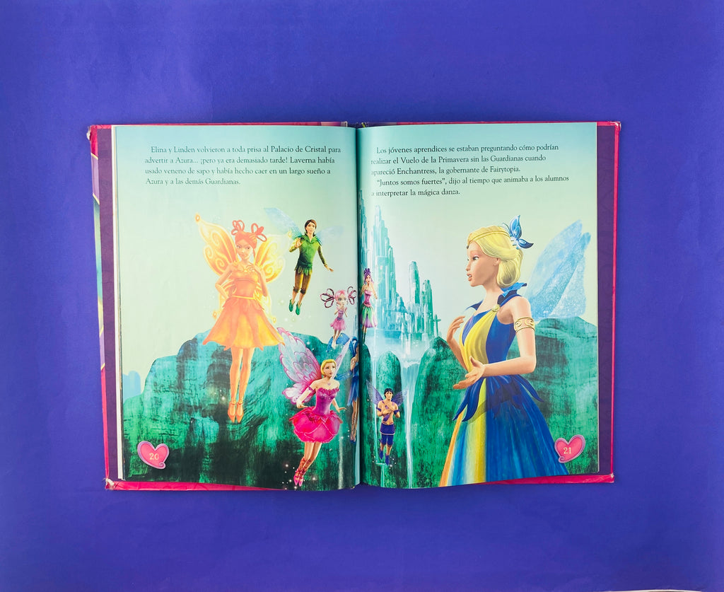 Barbie en la magia del arco iris by Elise Allen