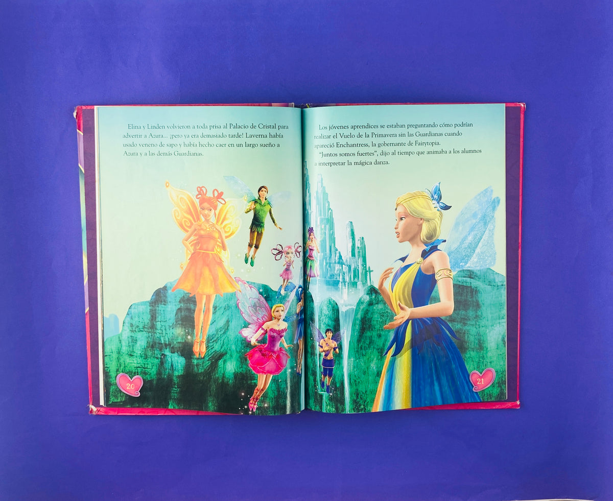 Barbie en la magia del arco iris by Elise Allen