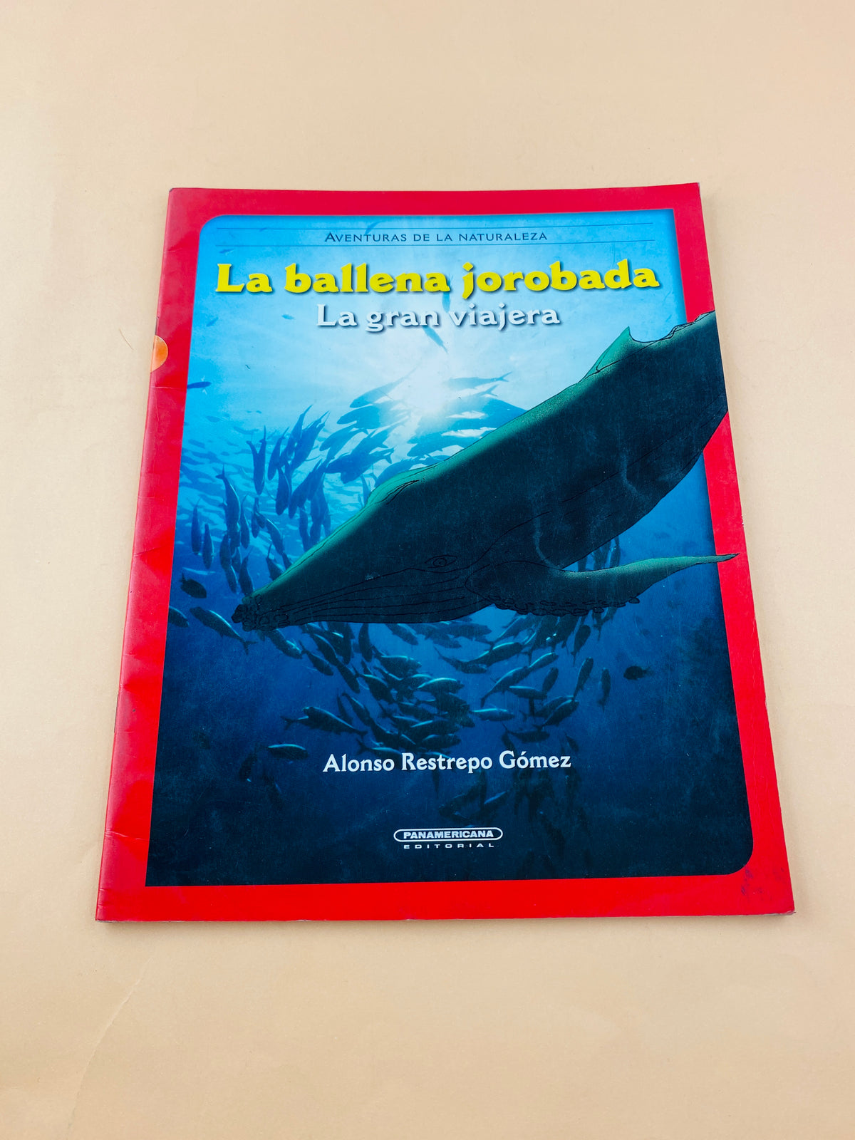 La ballena jorobada la gran viajera by Alonso Restrepo Gómez