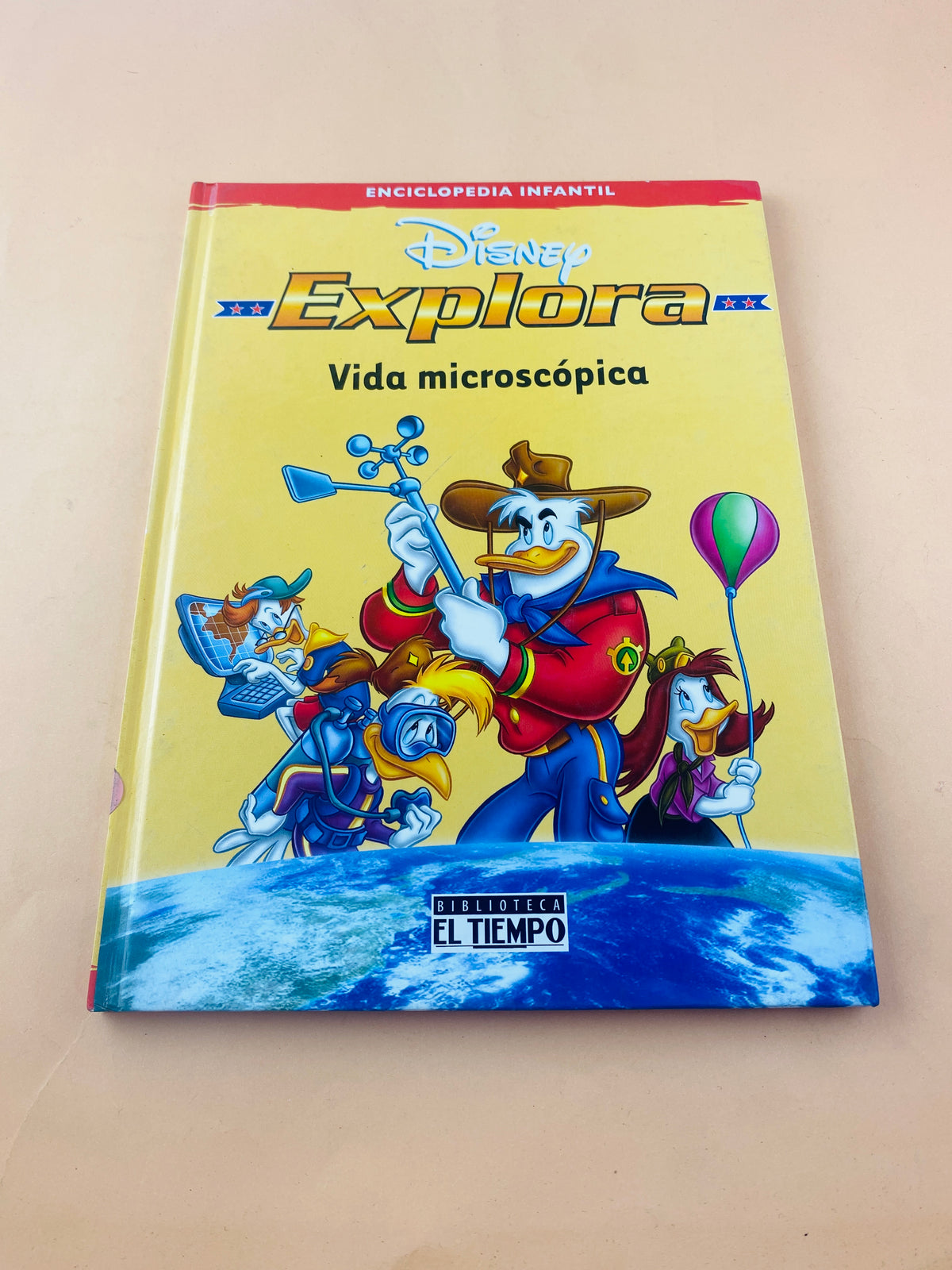 Explorando vida microscópica, Explorando y observando a los animales by Disney