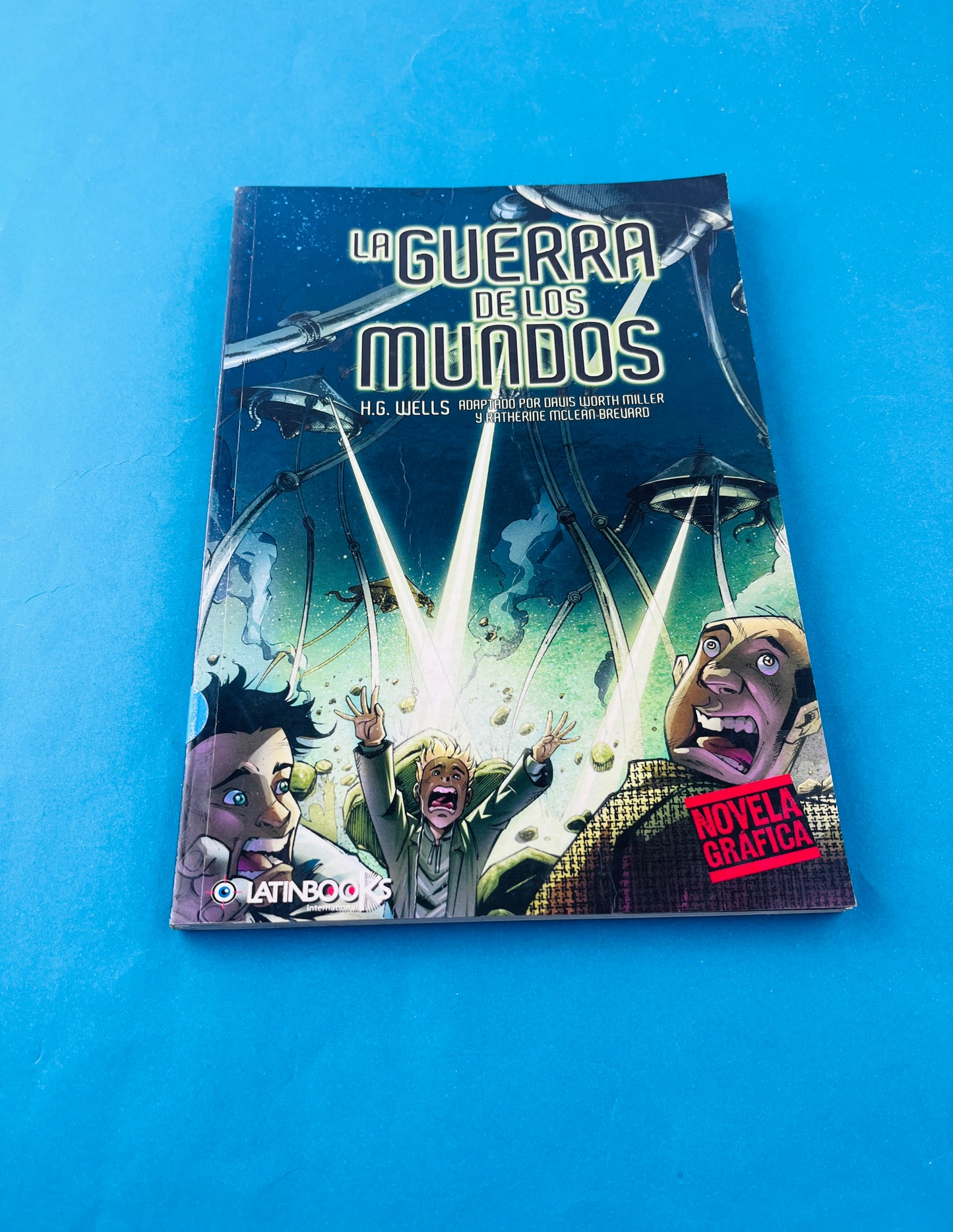 La guerra de los mundos novela gráfica