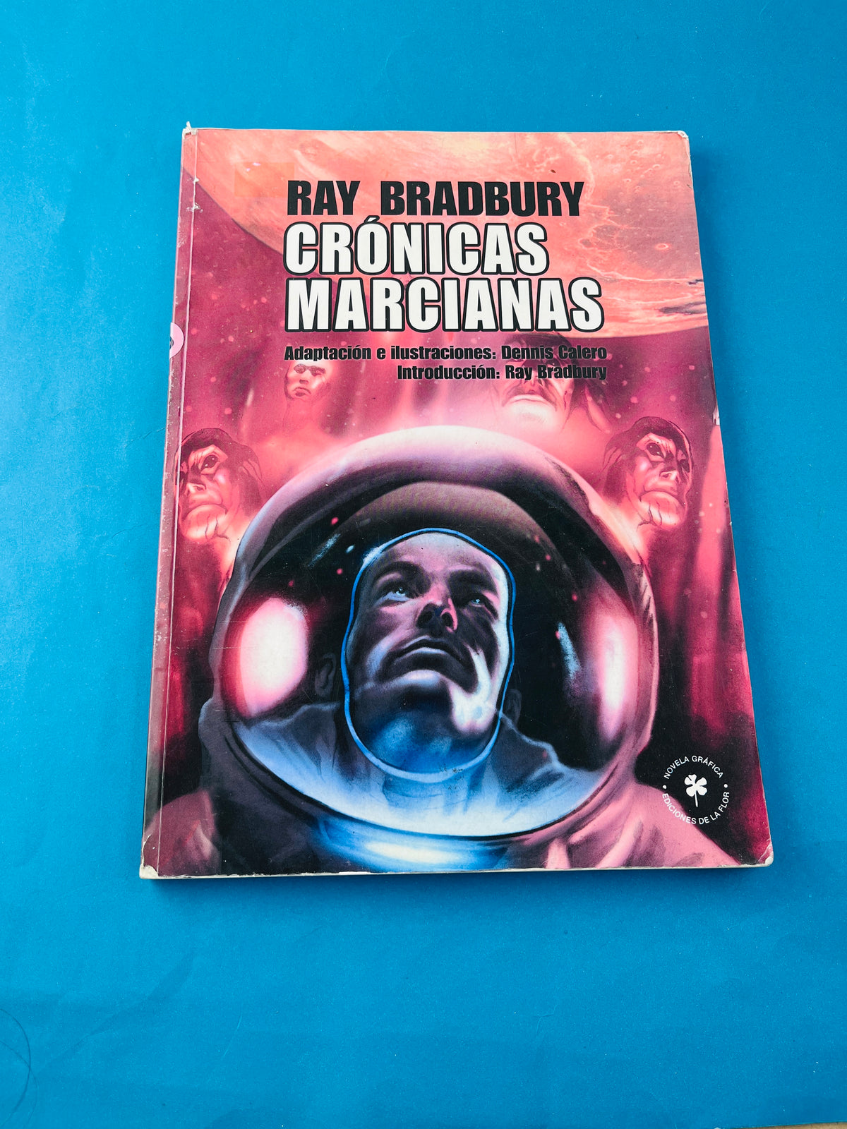 Crónicas marcianas by Ray Bradbury