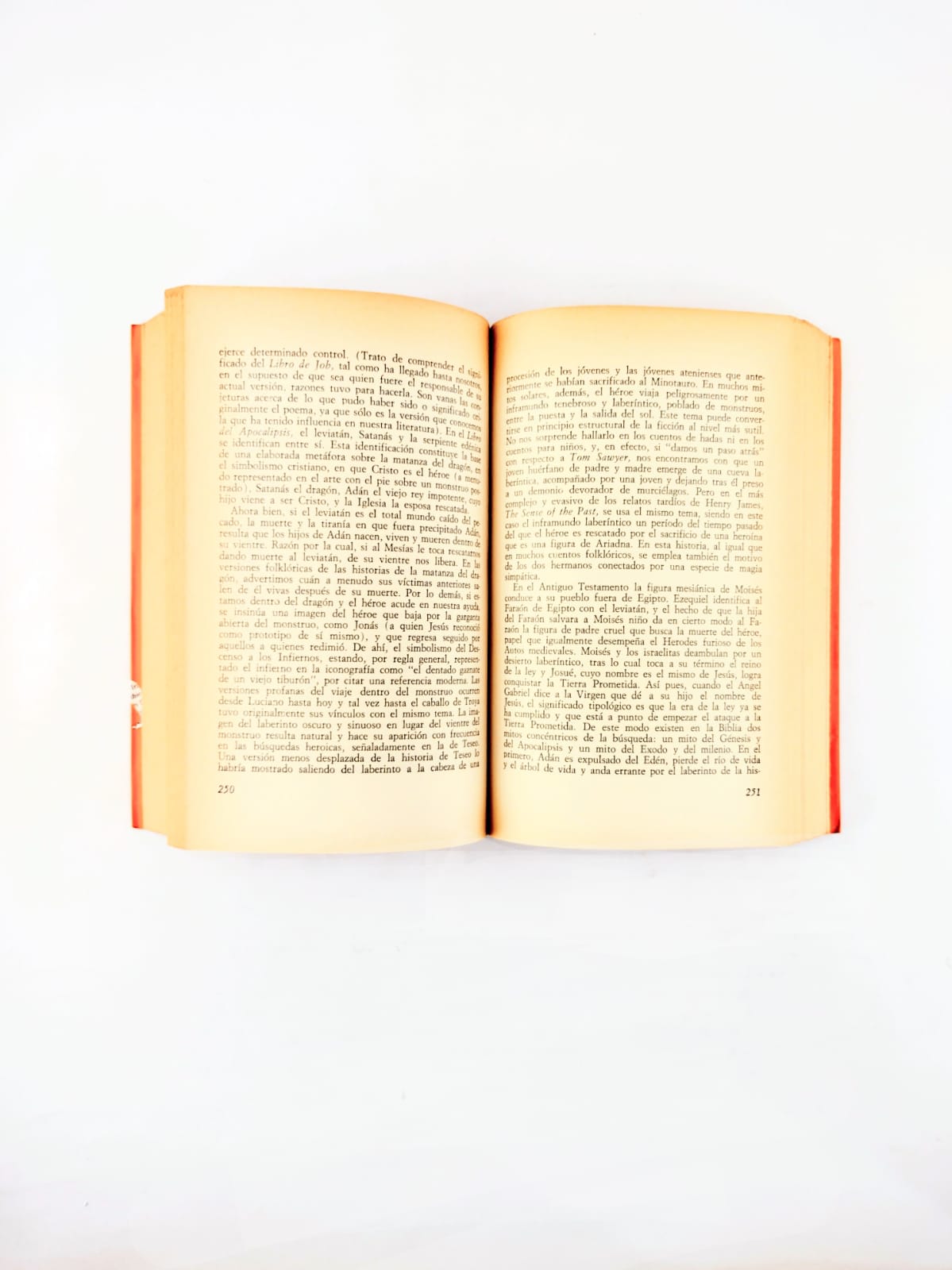 Anatomía de la crítica by Northrop Frye