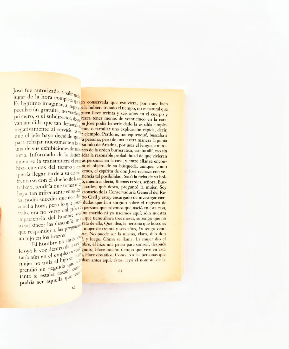 Todos los nombres by José Saramago