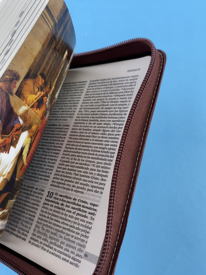 Nuestra sagrada biblia clásica estuche vinotinto