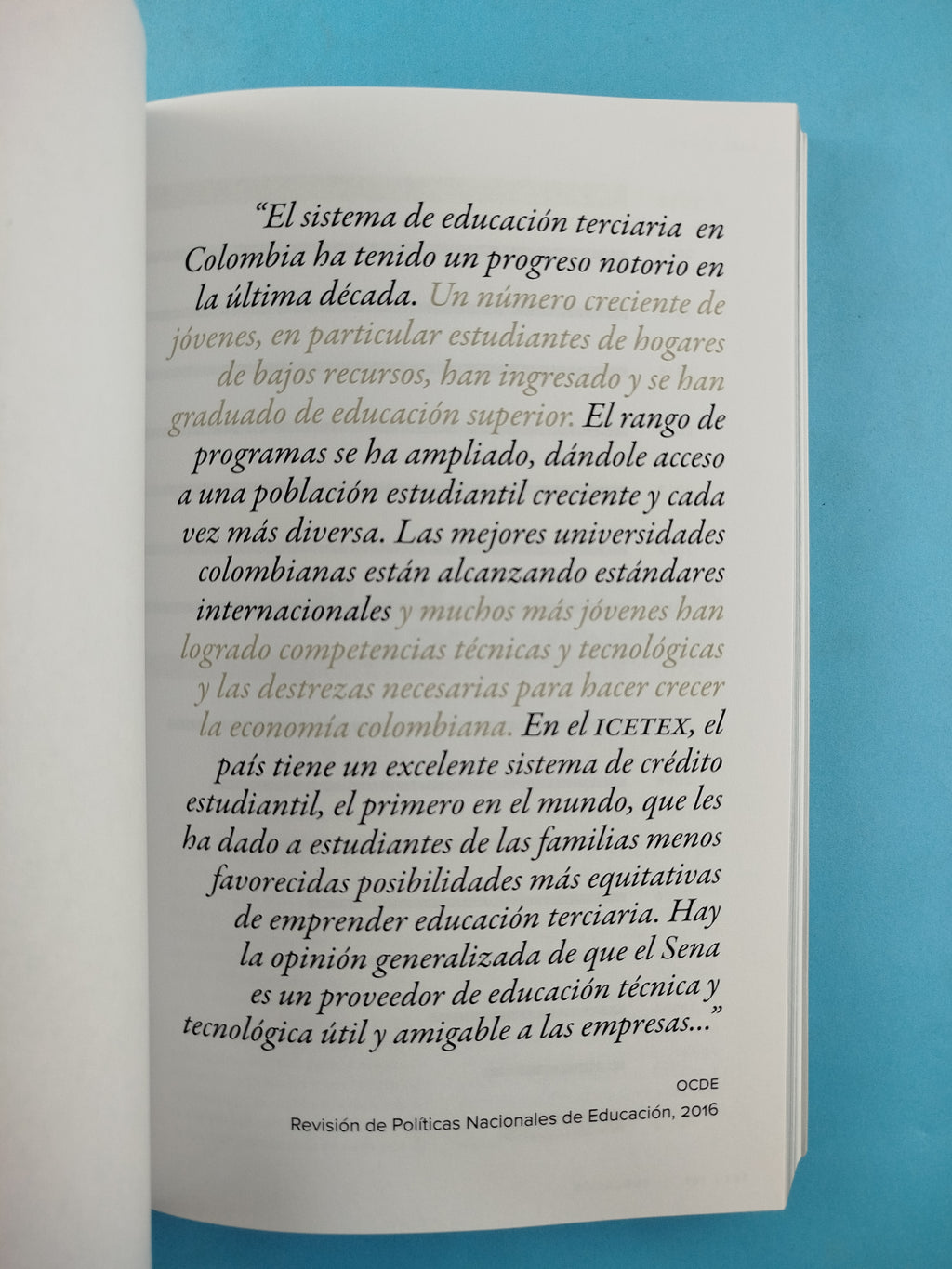 Un Mensaje Optimista Para un Mundo en Crisis by Juan Manuel Santos