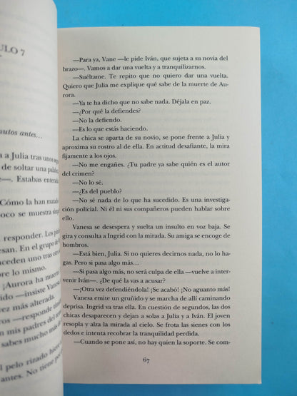 La Chica Invisible by Blue Jeans