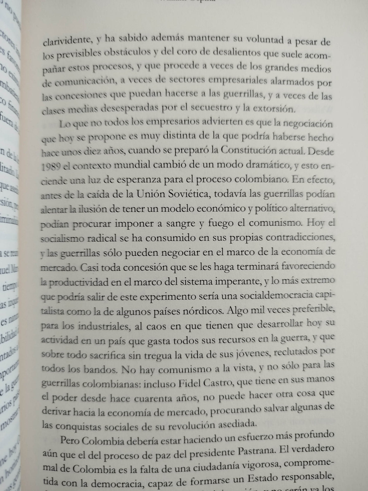 De la habana a la paz by William Ospina