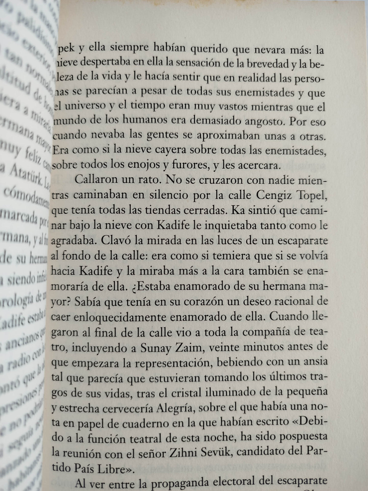 Orhan pamuk nieve by orhan pamuk