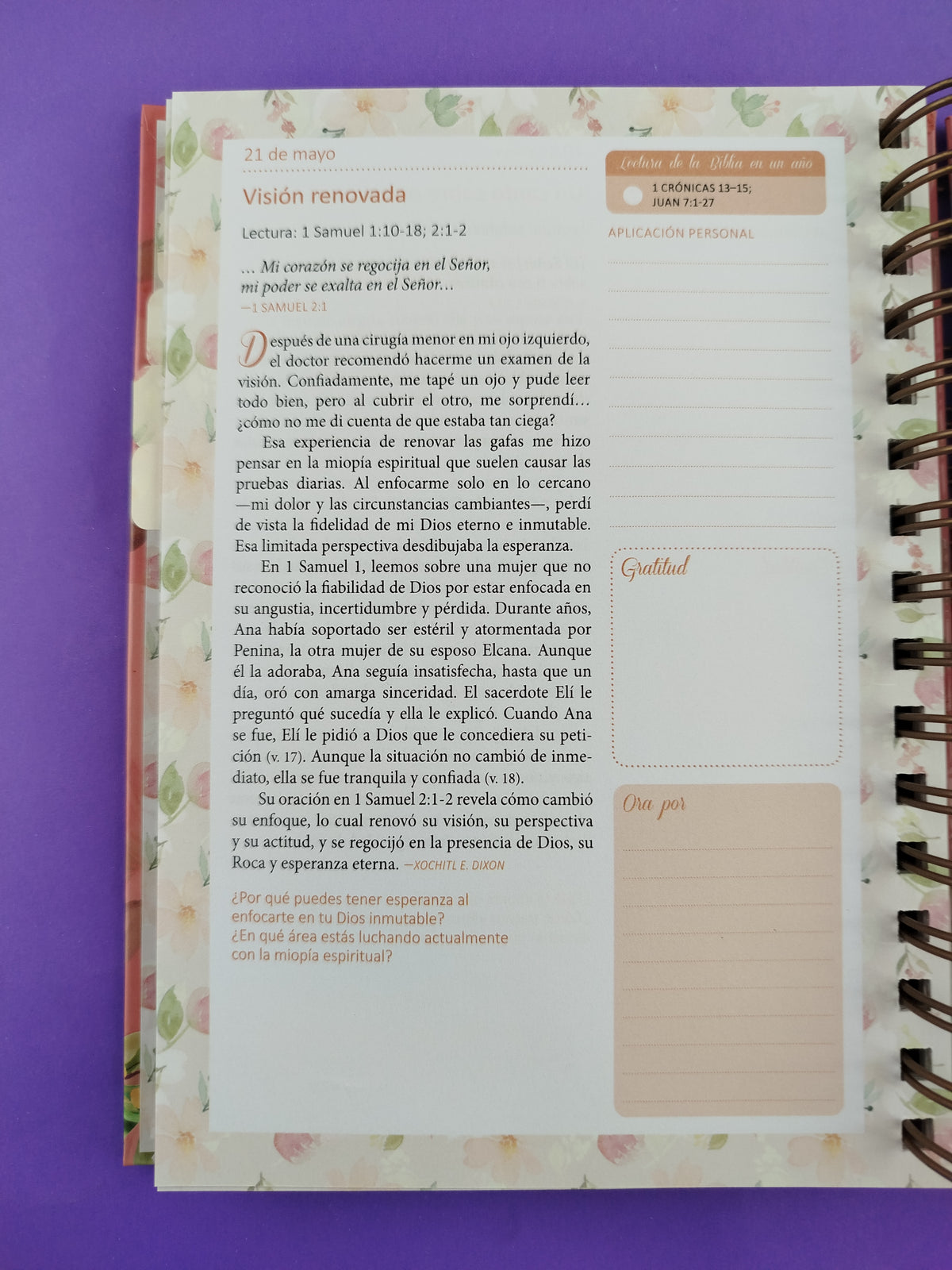 Devocional permanente mi plan con Dios 2025 coral by Varios