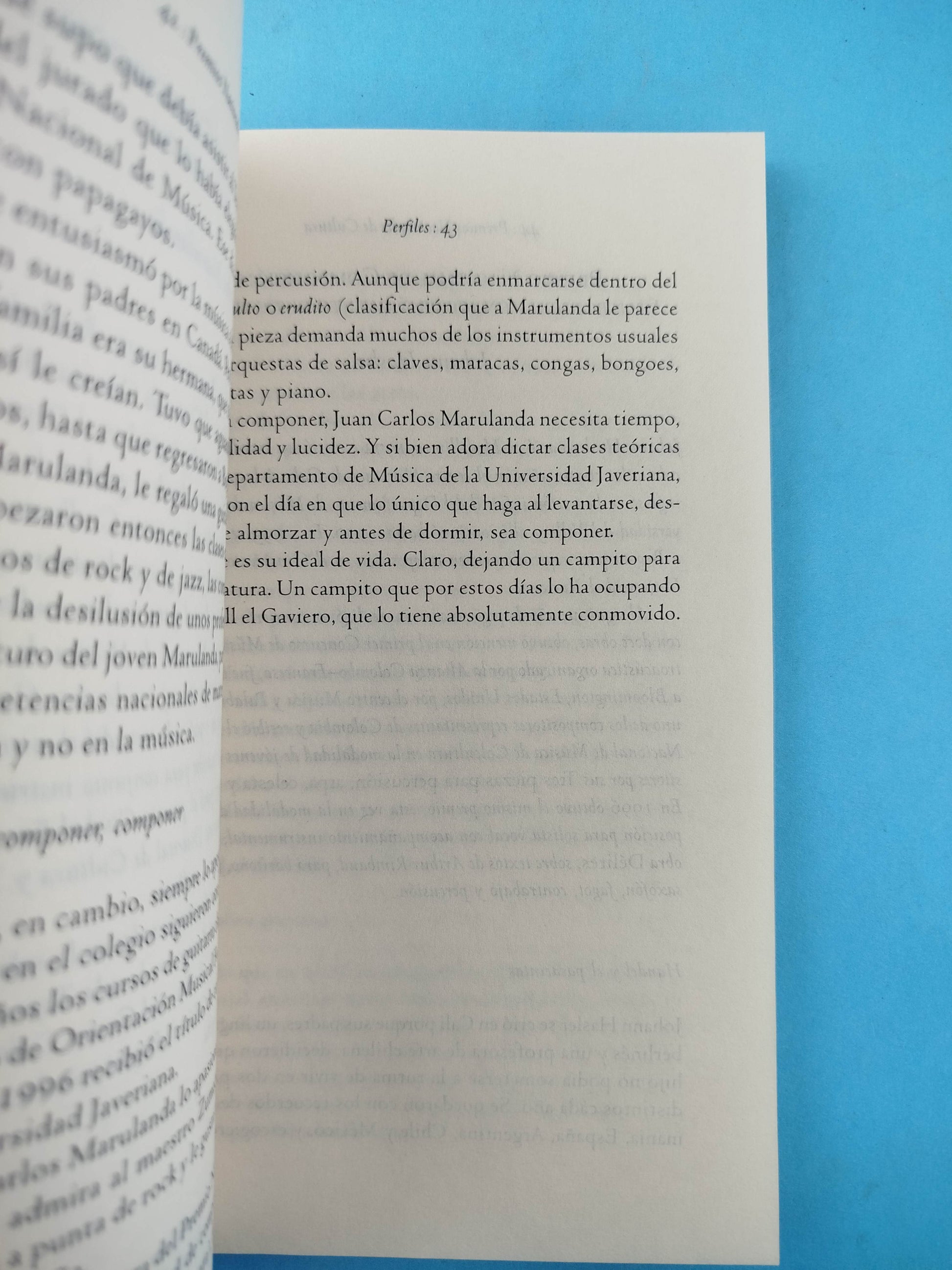 Perfiles by Varios