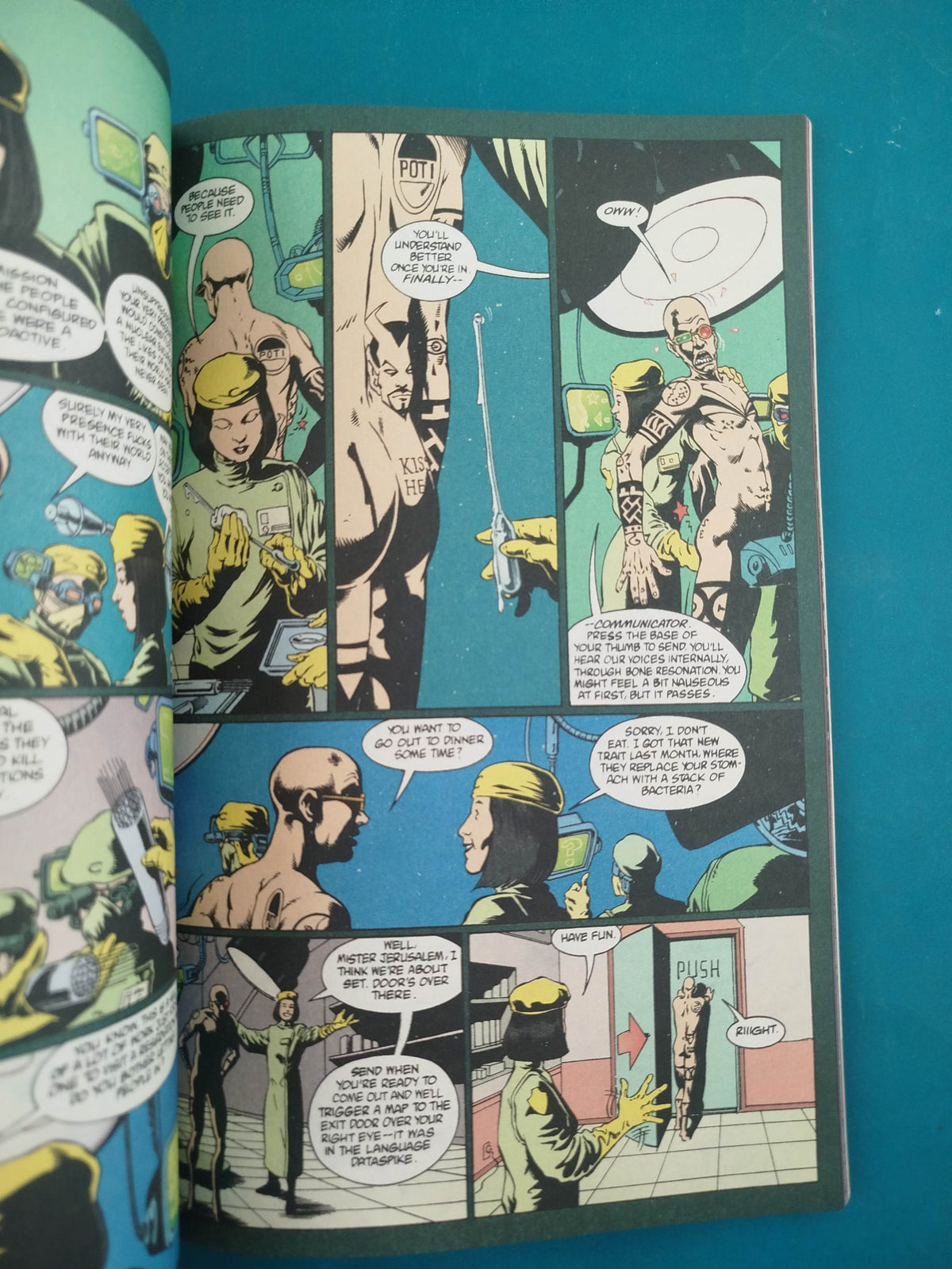 Transmetropolitan, Vol. 2: Lust For Life by Warren Ellis Darick Robertson