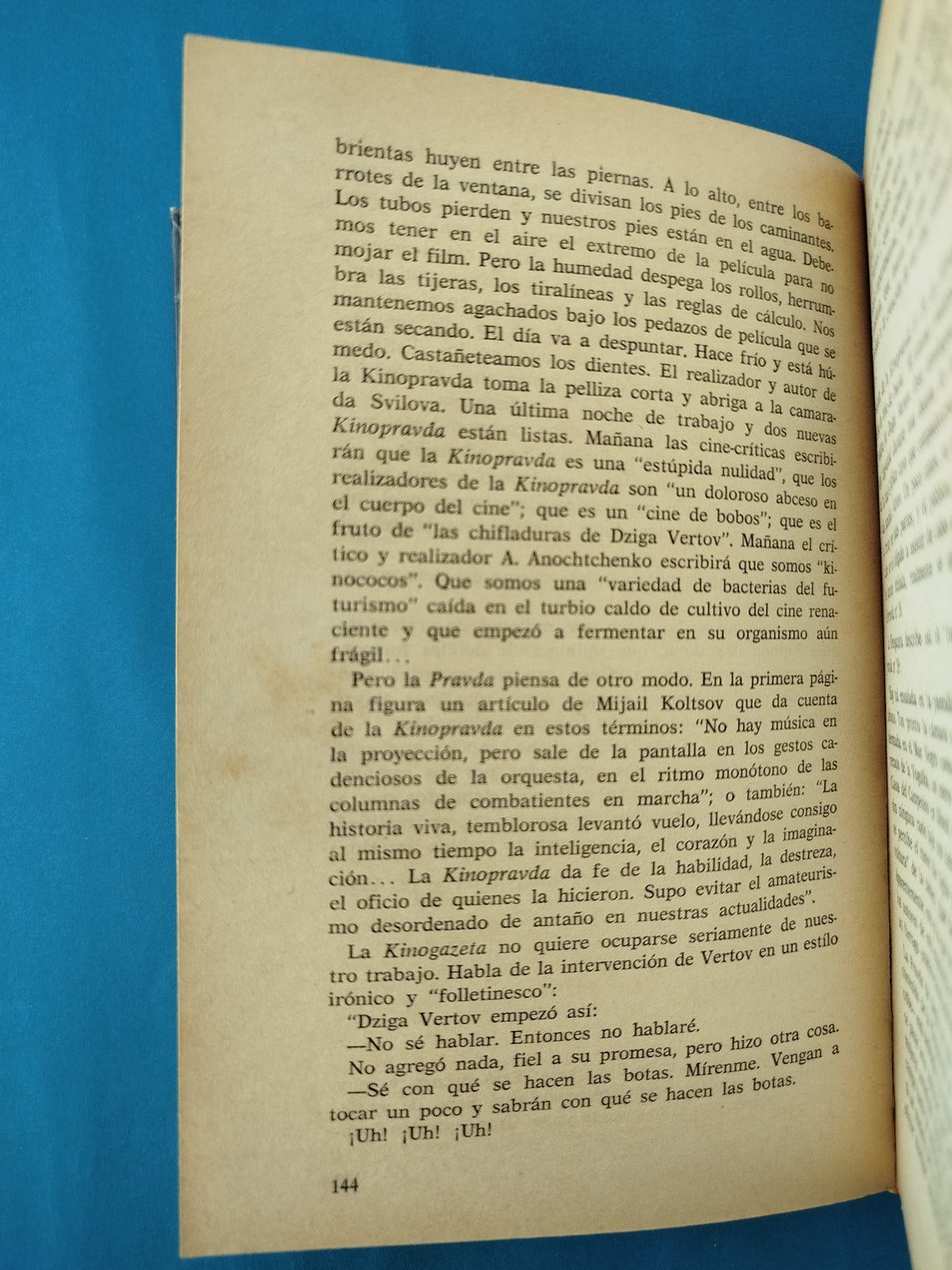 Articulos,proyectos y diarios de trabajo by Dziga Vertov