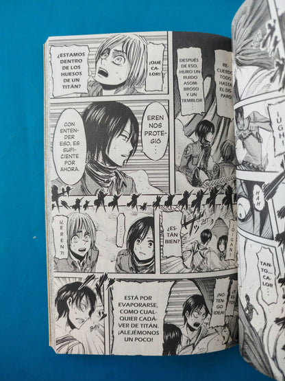 Ataque de los titanes N.3