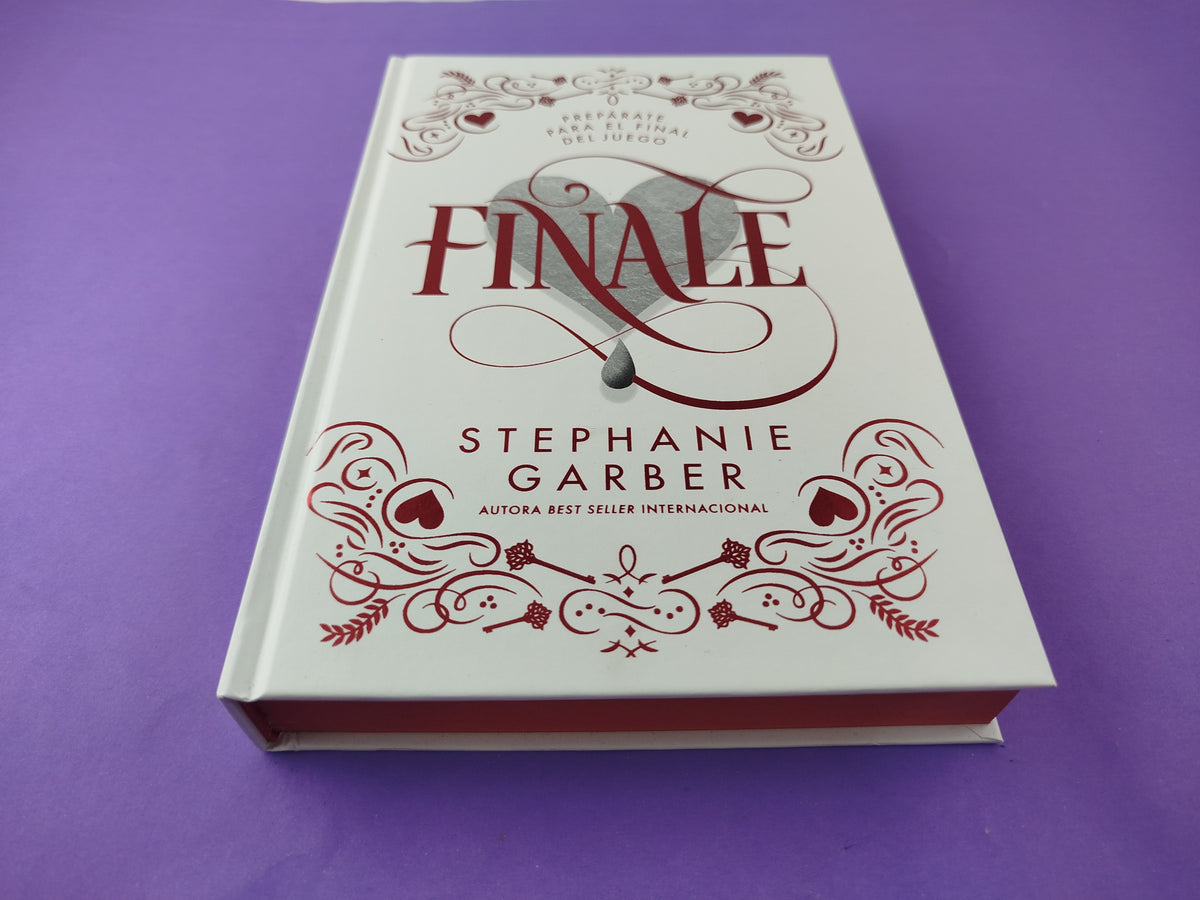 Finale by Stephanie Garber