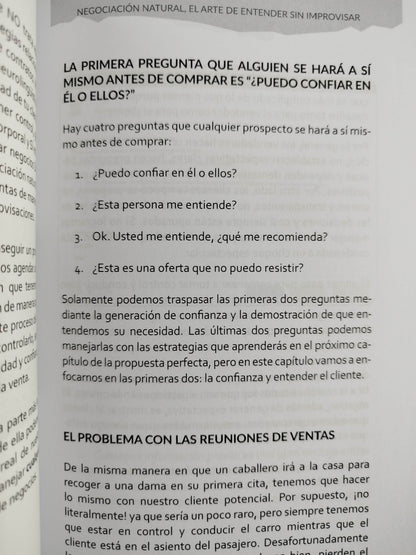 La venta disruptiva Cómo ser impredecible, llamar la atención y cerrar más ventas b2b by Chris Payne