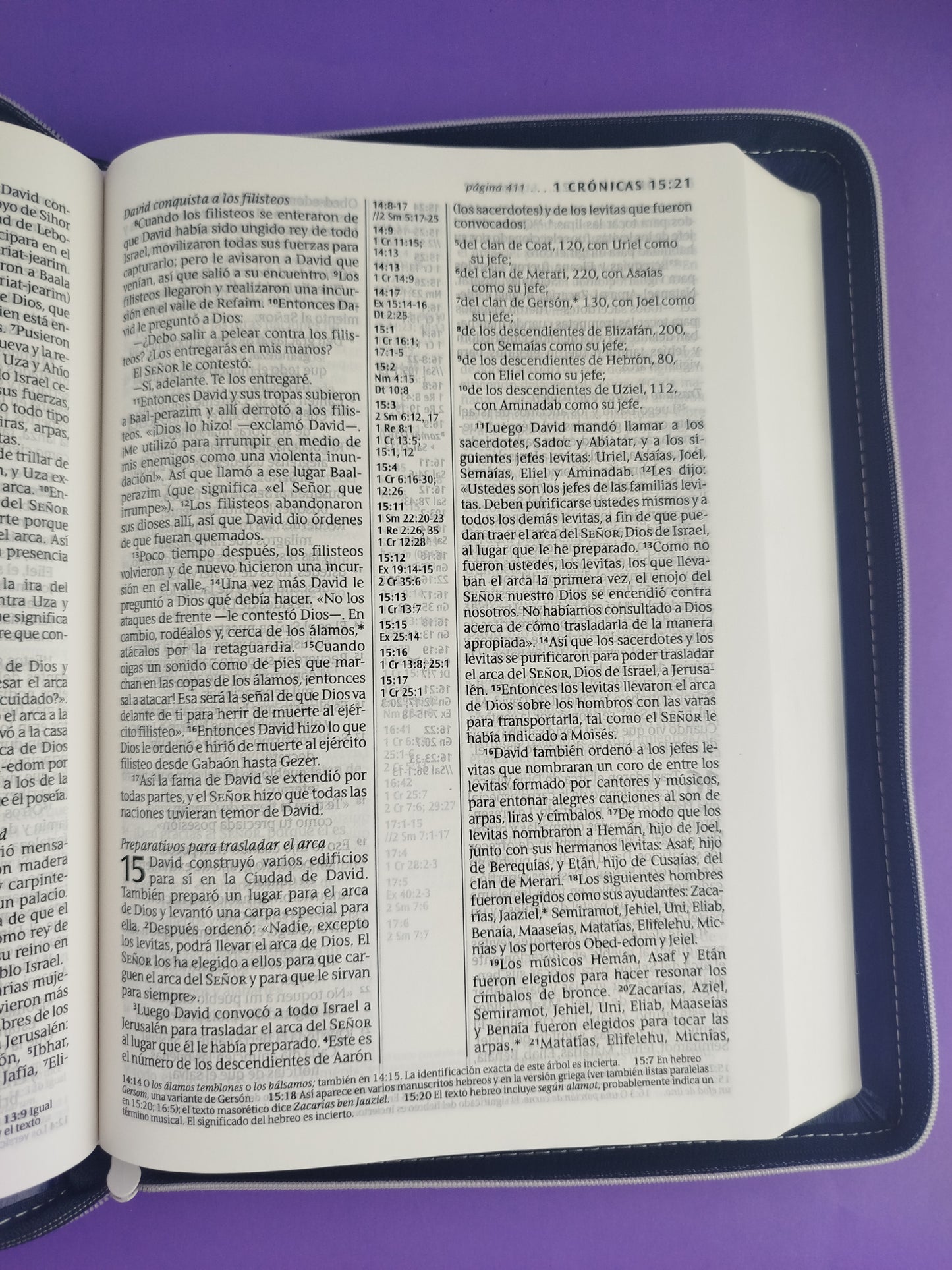 Biblia ntv letra grande sentipiel azul edición ziper con referencias by Nueva Traducción Viviente