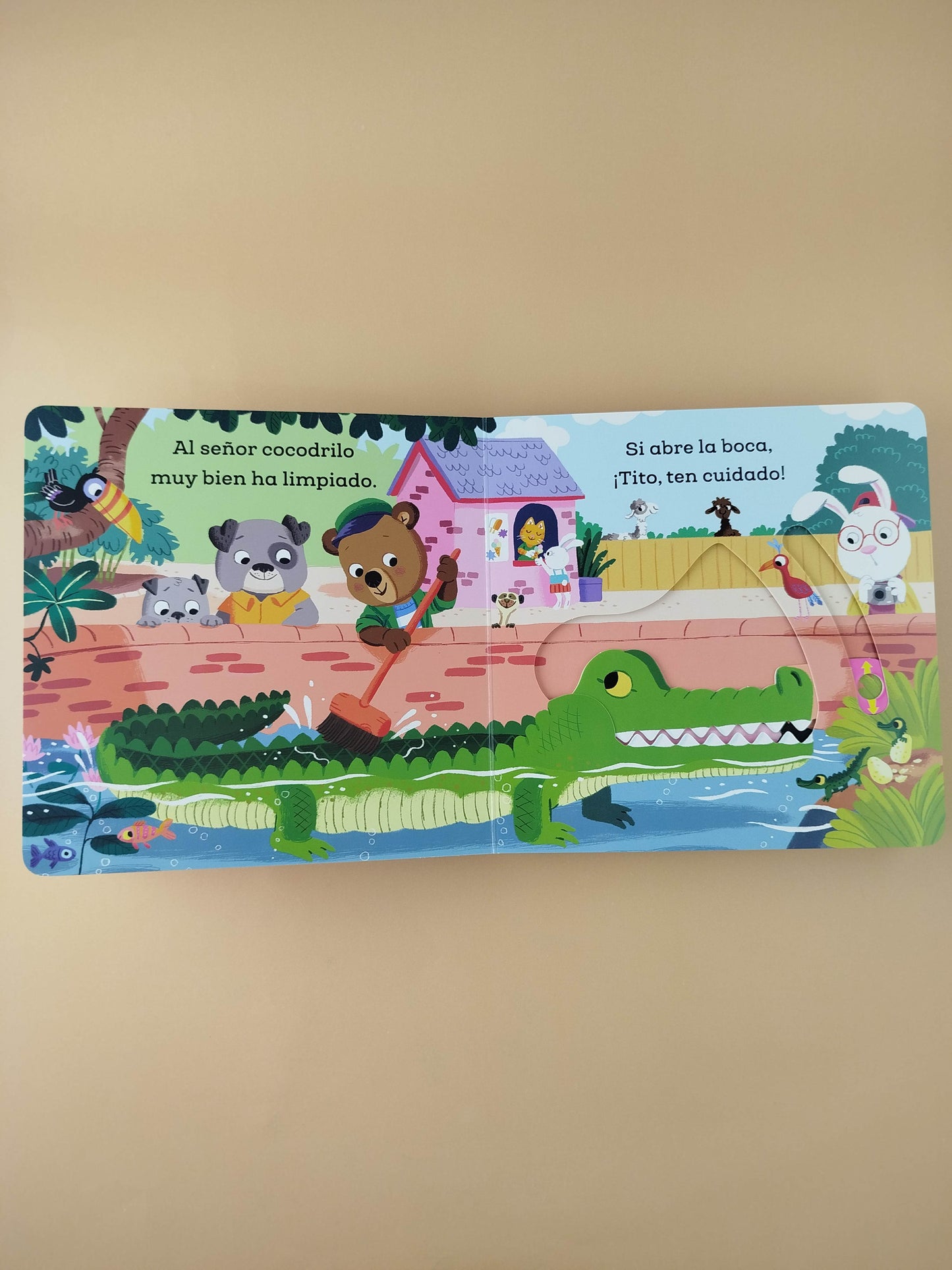 Osito Tito ¡Vamos al zoo!