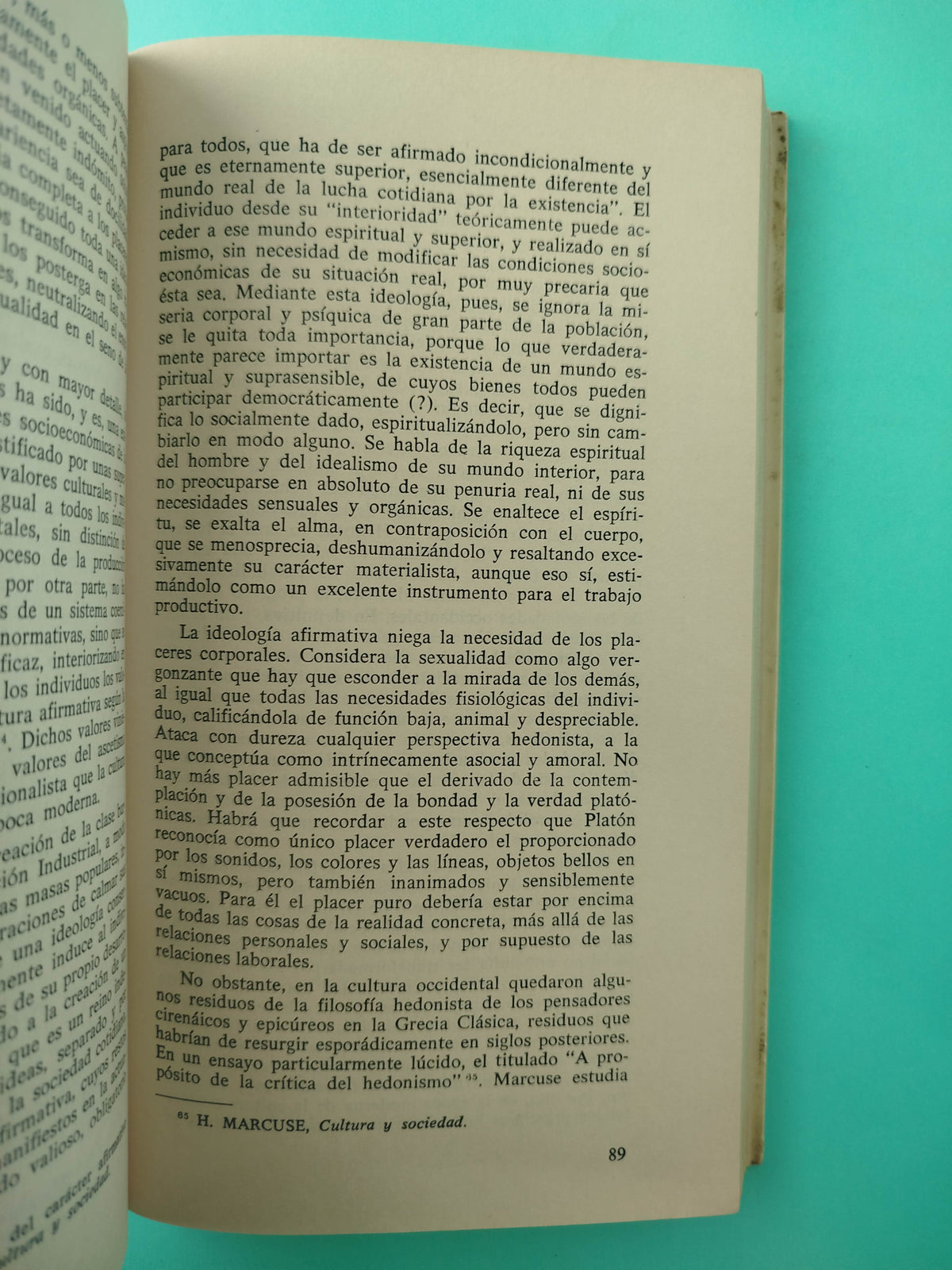 Represión sexual, dominación social by Enrique González Duro
