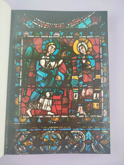 Les vitraux des Cáthedrales de France