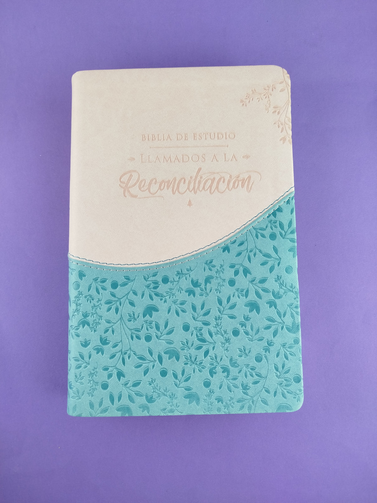 Biblia De Estudio Llamados A La Reconciliacion Azul Rosado by libreriatroya.com