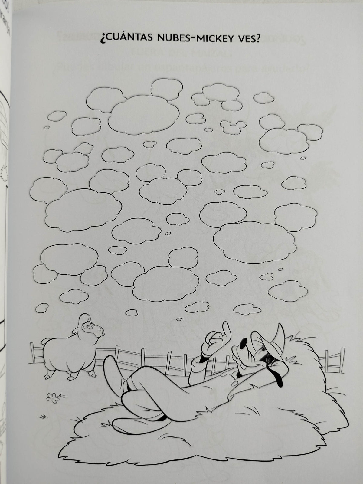 Libro pasatiempo by Disney Publishing