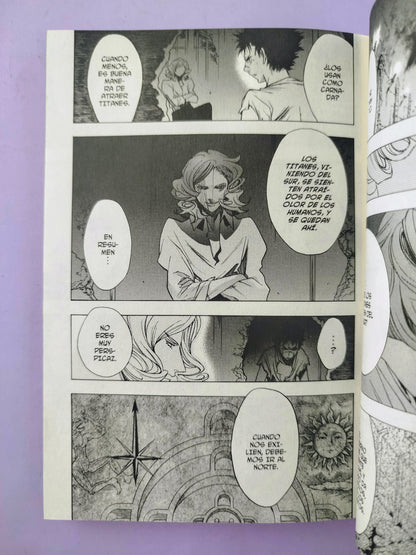 Ataque de los titanes before the fall N.4