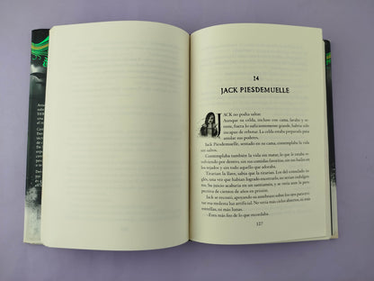 Detective Esqueleto 2 Jugando con fuego