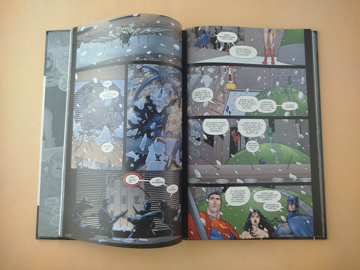 Jla: tierra 2 by Jim Lee