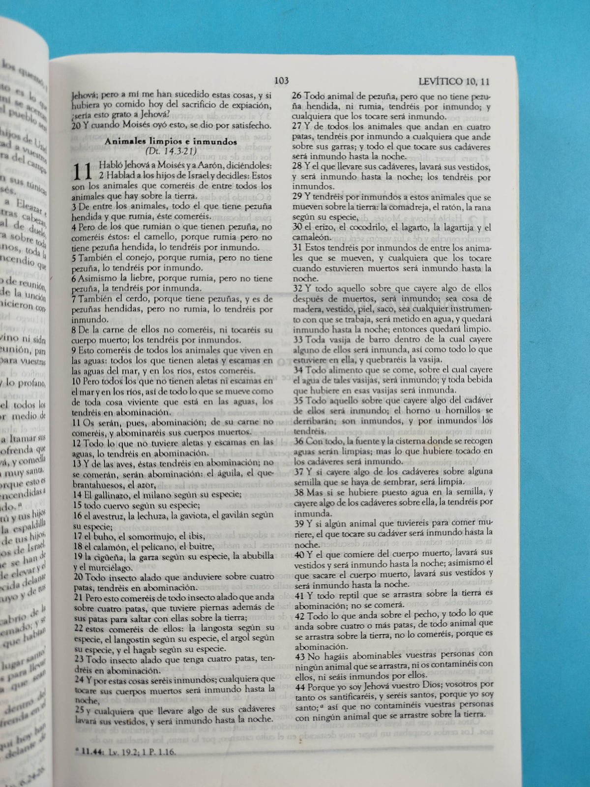 La biblia devocional de estudio by Varios