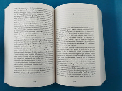 Estuche El Tiempo Entre Costuras Y Sira