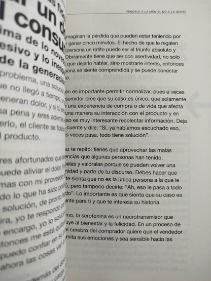 Véndele a la mente no a la gente by Jurgen Klaric