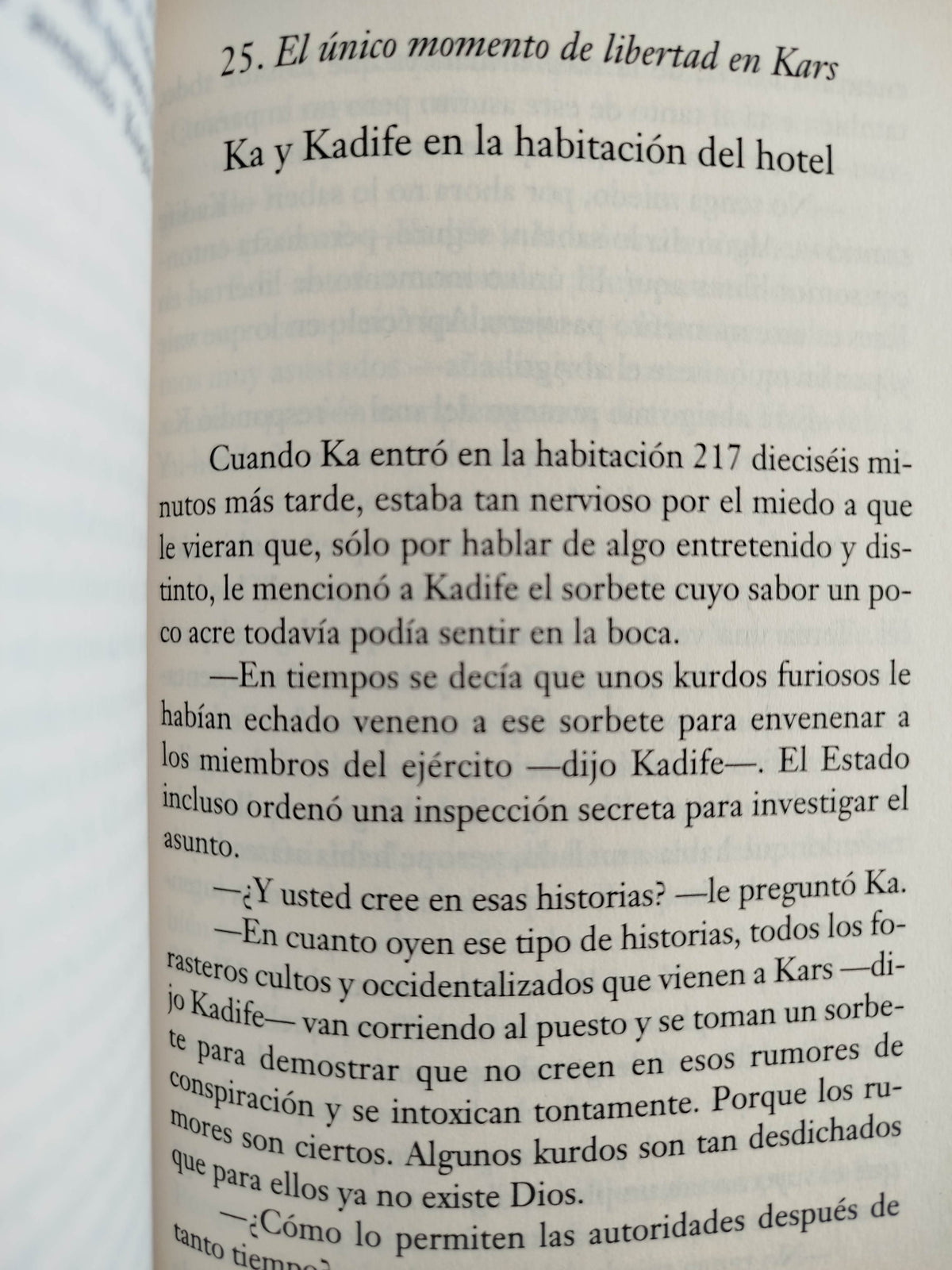 Orhan pamuk nieve by orhan pamuk