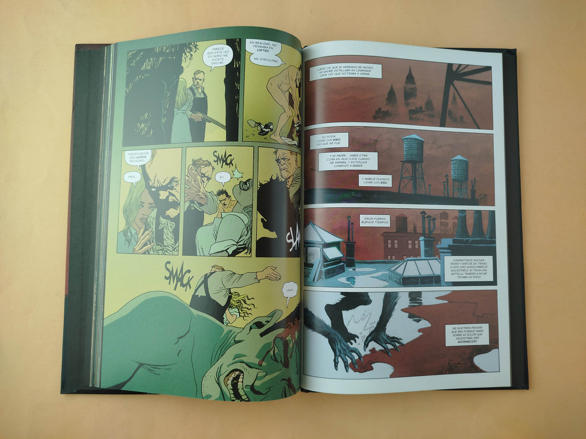 Moonshine Vol 01 a la luz de la luna by Brian Azzarello