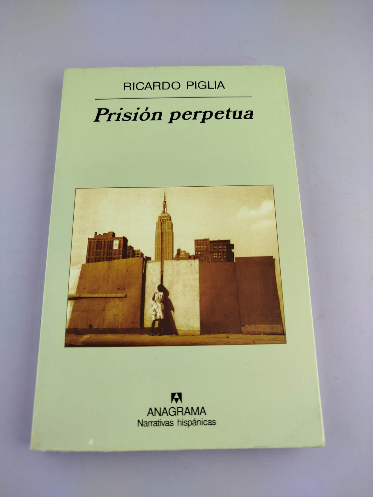 Prisión perpetua by Ricardo Piglia