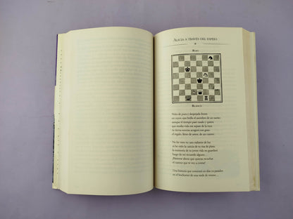 Alicia En El País De Las Maravillas Alicia En El Espejo