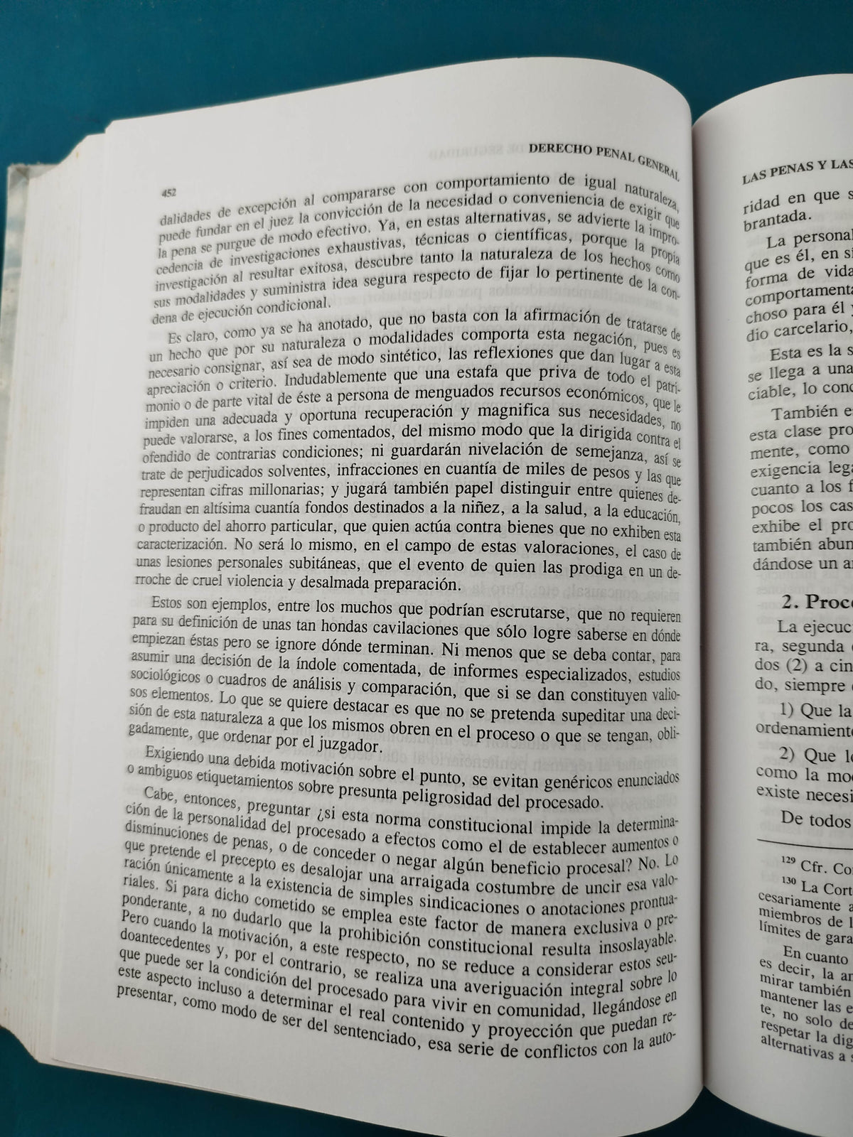 Manual de derecho penal 9 edición partes general y especial by Varios