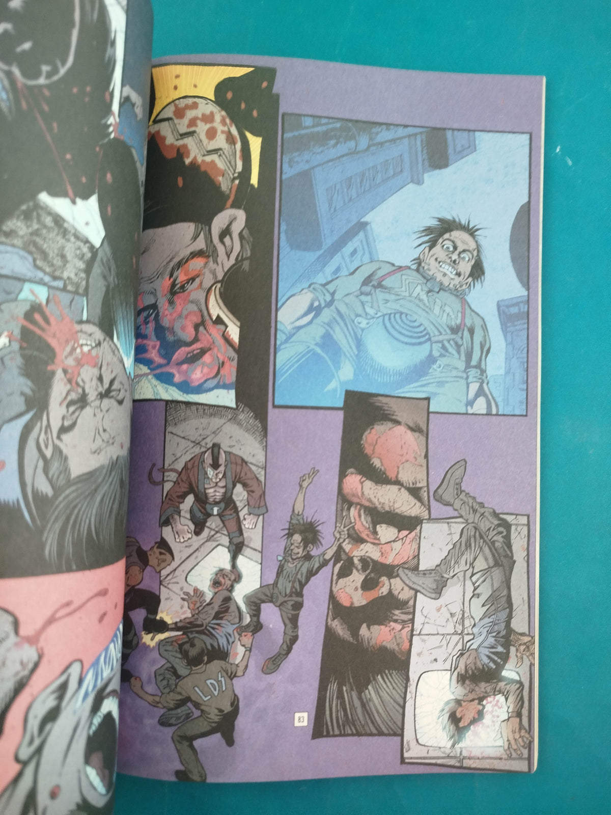 Transmetropolitan Vol. 5: Lonely City by Warren Ellis Darick Robertson