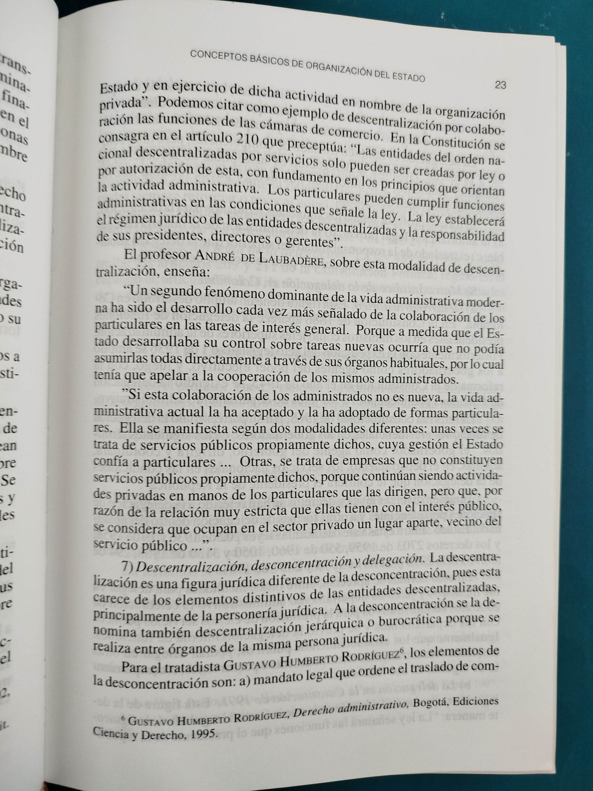 Curso de derecho administrativo. Octava edición actualizada by Diego Younes Moreno