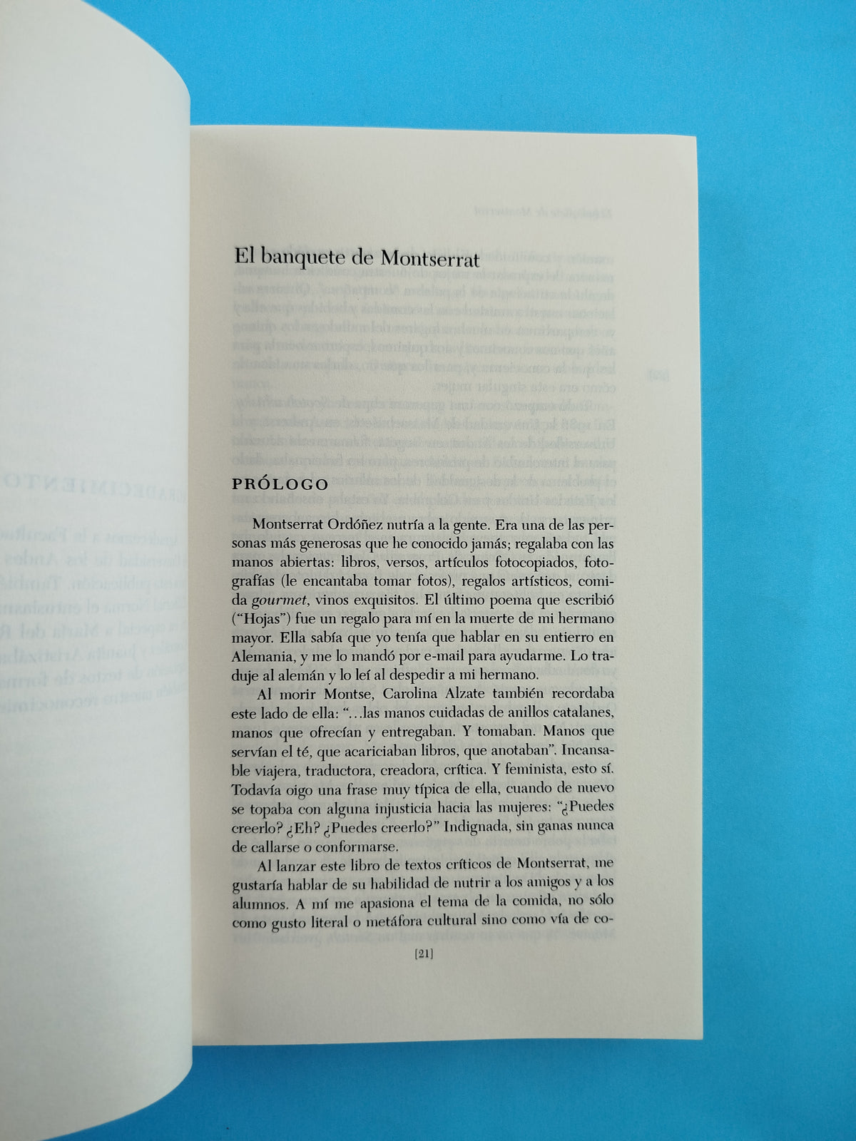 De voces y de amores - Ensayos de Literatura Latinoamericana y Otras Variaciones by Montserrat Ordóñez