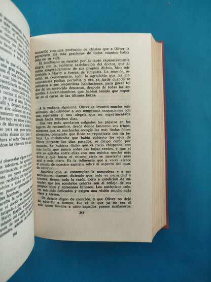 Oliver Twist tiempos difíciles by Charles Dickens