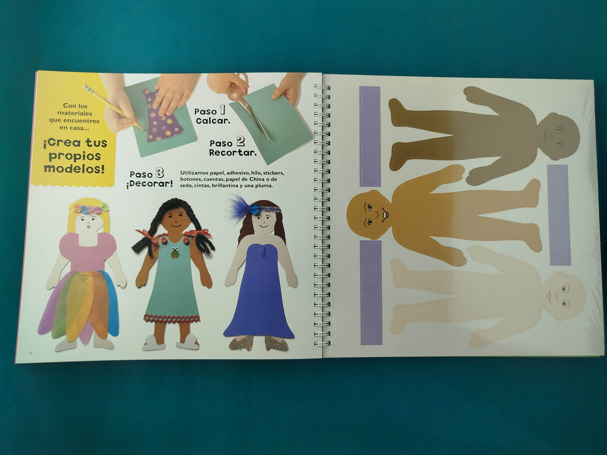 El Fabuloso Libro de los Muñecos de Papel by Julie Collings