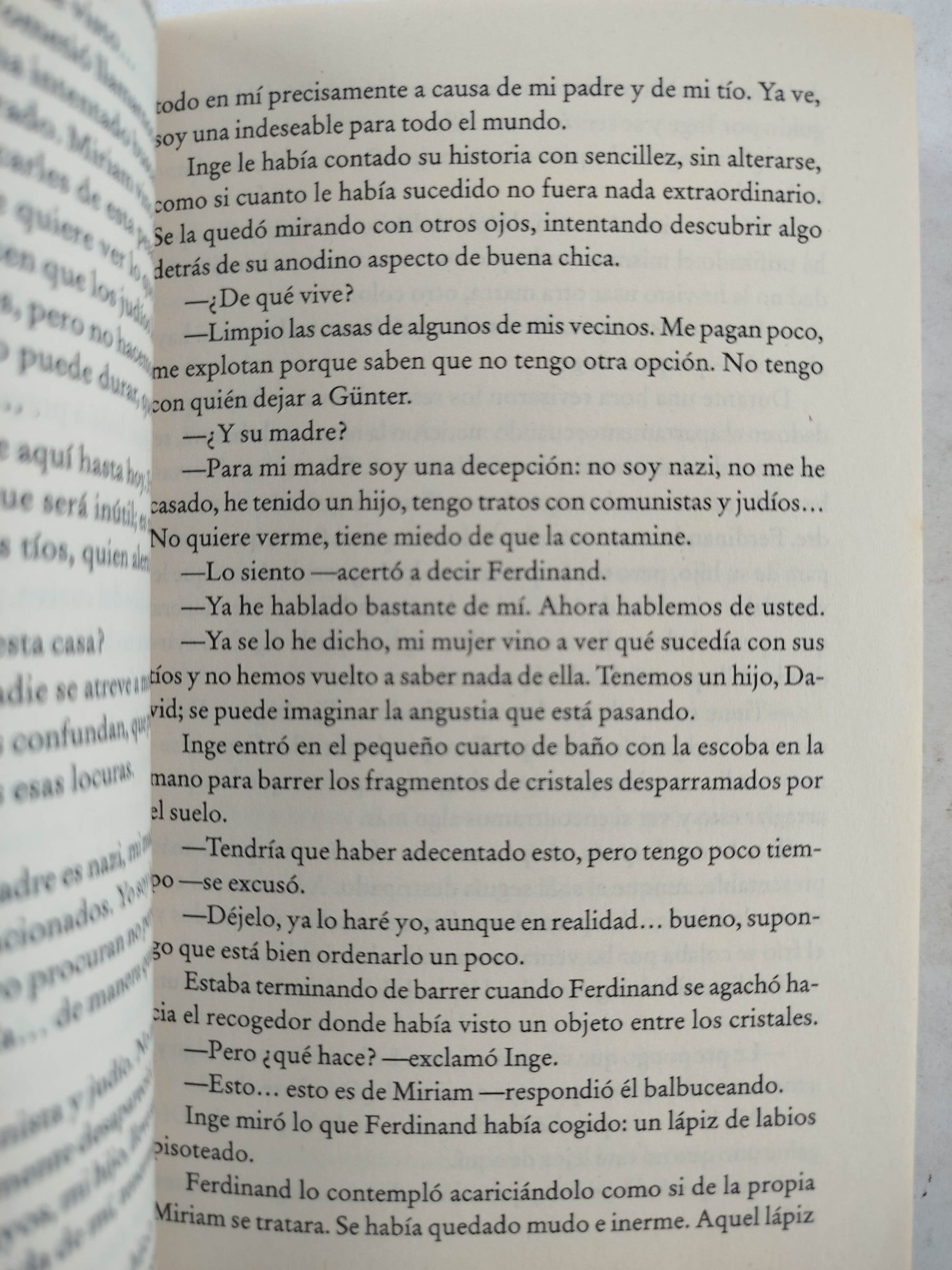 La Sangre de los inocentes by JULIA NAVARRO