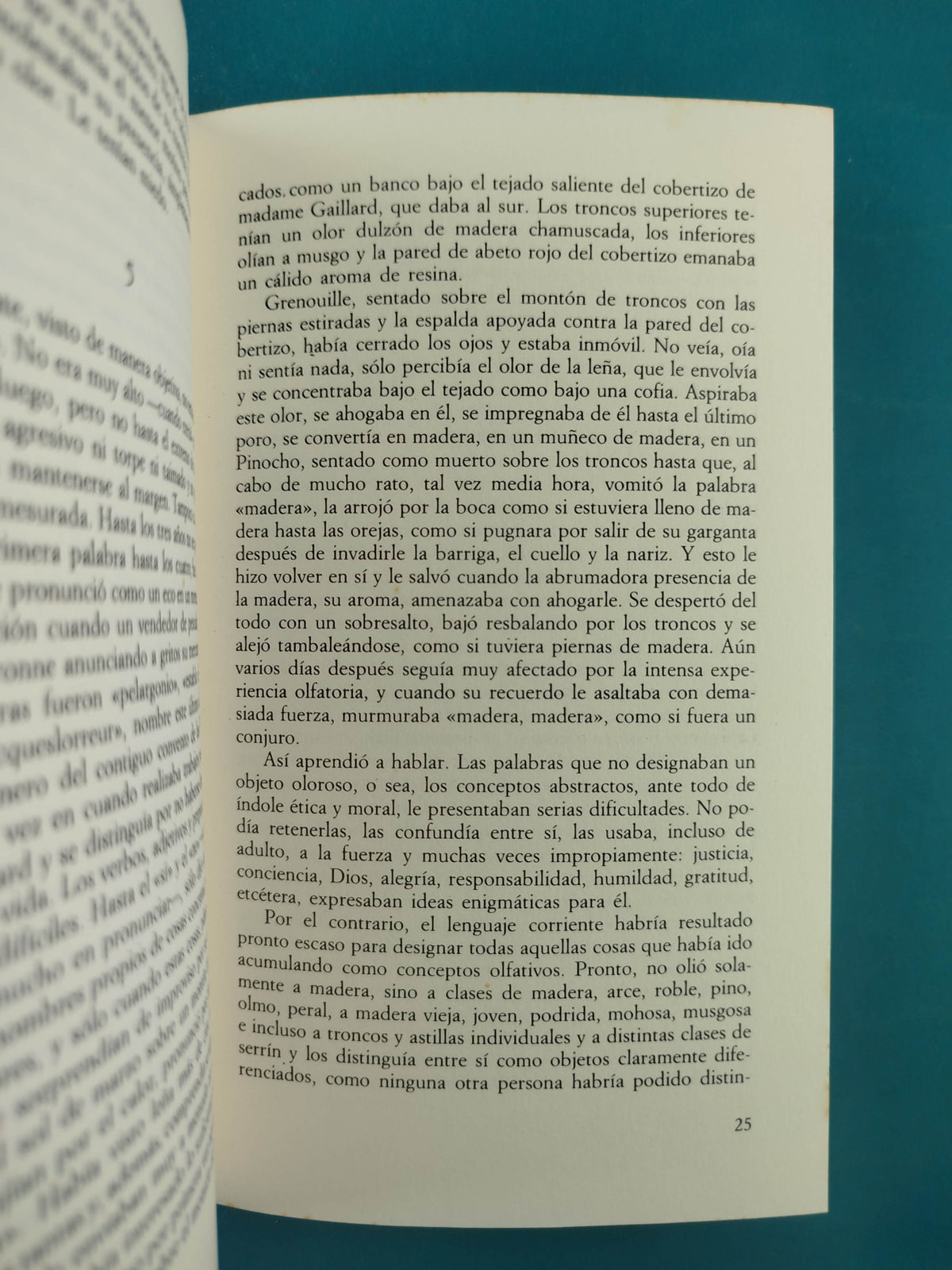 El Perfume by Patrick Suskind