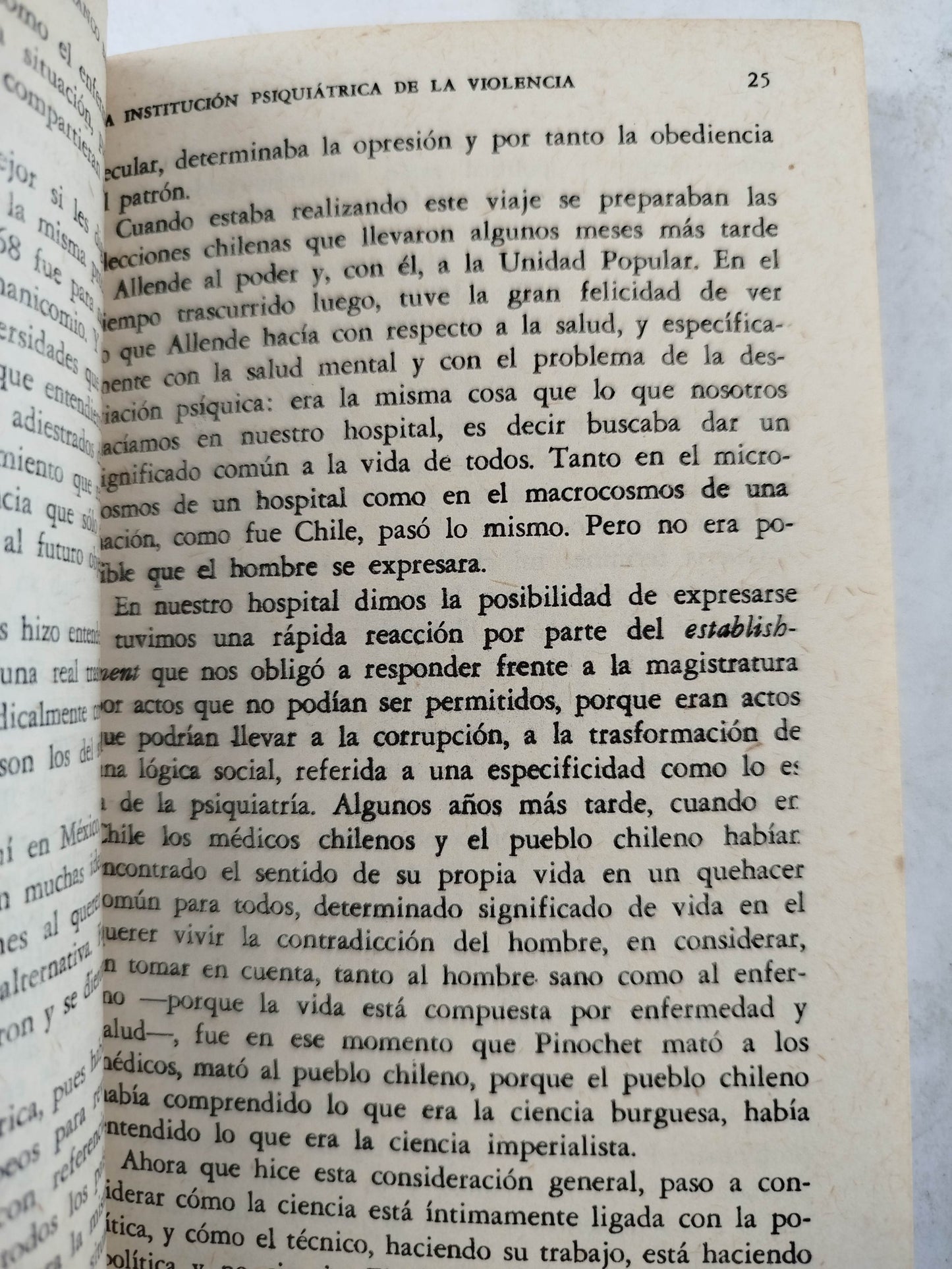 Razón, locura y sociedad by Franco Basaglia, Marie Langer